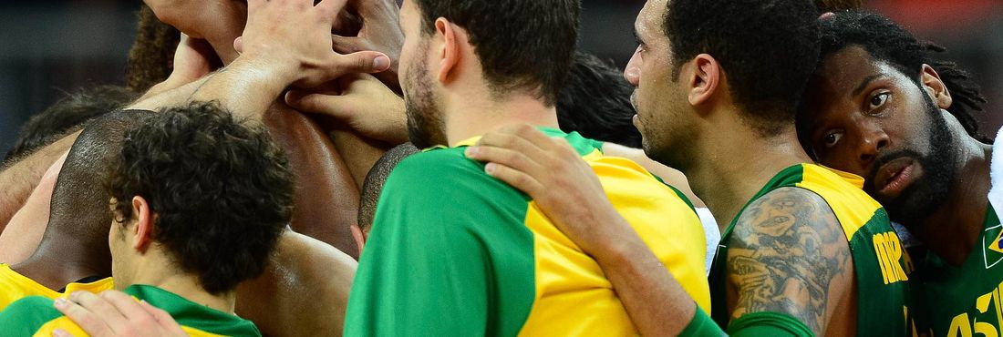 No basquete masculino, Brasil passa pela Espanha por 88 x 82