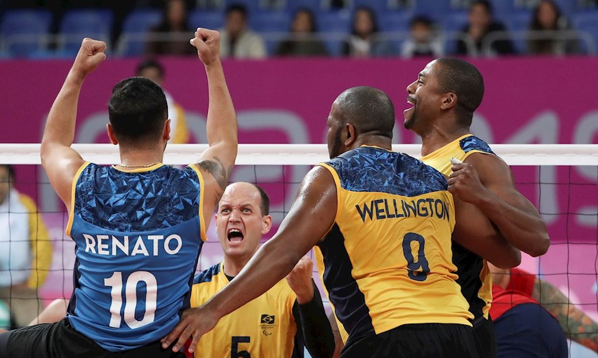 Seleção brasileira encerra semana de treinos com amistoso contra a da Ucrânia