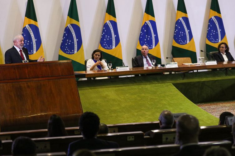 Brasília (DF) 21/11/2023 - O presidente Luiz Inácio Lula da Silva participa da Cerimônia de formatura de diplomatas do Instituto Rio Branco
Foto: José Cruz/Agência Brasil
