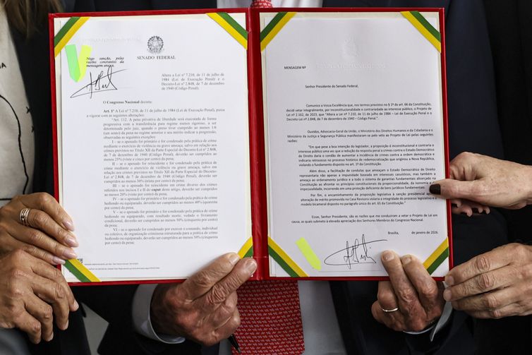 Brasília (DF), 08/01/2026 - O presidente Luiz Inácio Lula da Silva participa da cerimônia relativa aos atos antidemocráticos de 8 de janeiro e assina veto integral ao PL da Dosimetria. Foto: Marcelo Camargo/Agência Brasil