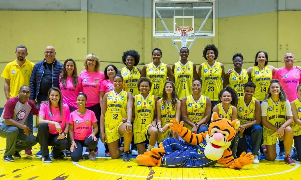 Santo André promove encontro virtual de basquete feminino