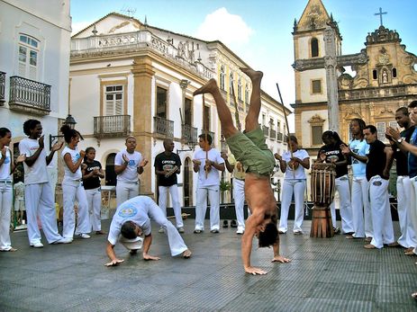 A capoeira é uma das mais fortes manifestações culturais da cultura negra no país