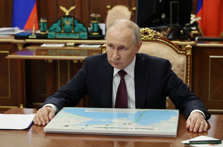 Câmara Alta russa aprova revogação de tratado de proibição de
