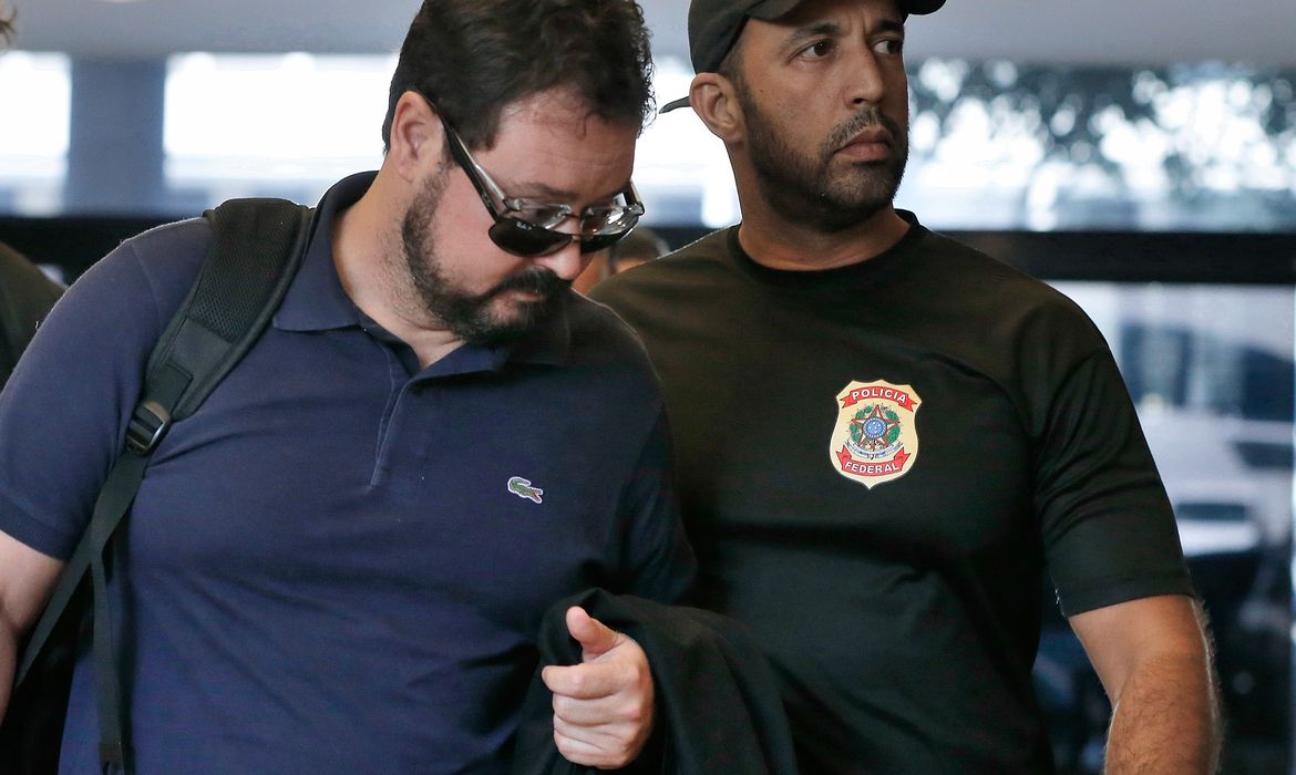 Rio de Janeiro - O ex-secretário municipal de Obras Alexandre Pinto é preso preventivamente pela Polícia Federal na Operação Rio 40 Graus (Tânia Rêgo/Agência Brasil)