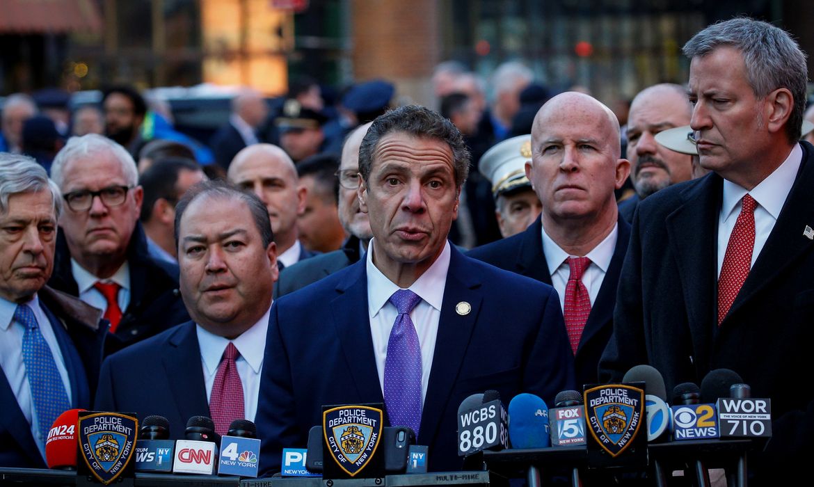Autoridades de Nova York falam à imprensa sobre o atentado 