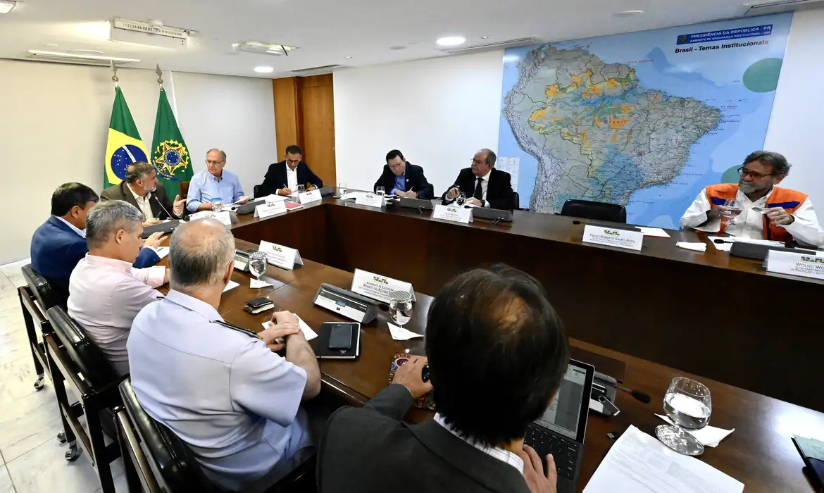 Brasília (DF), 09.09.2023 - Presidente da República em Exercício Geraldo Alckmin durante Reunião com Ministros para tratar das enchentes no Rio Grande do Sul no Palácio do Planalto em Brasília. Foto: Cadu Gomes/VPR