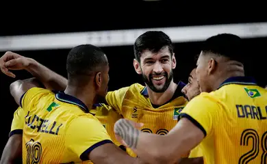 2024.07.31 - Jogos Olímpicos Paris 2024 - Vôlei masculino - Brasil enfrenta a Polônia na segunda partida da fase de grupos. - Foto: Alexandre Loureiro/COB