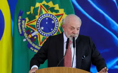 Brasília, (DF) 30/04/2025 - Presidente Luiz Inácio Lula da Silva, participa da cerimonia do novo programa para acelerar o atendimento e aproximar a população dos médicos especialistas no sistema único de saúde (SUS).
Foto: Fabio Rodrigues-Pozzebom/ Agência Brasil