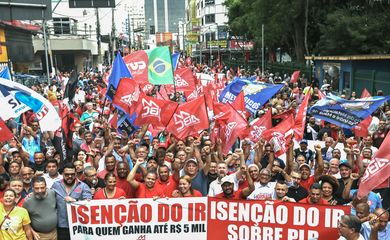 São Bernardo do Campo (SP), 14/03/2025 - Metalúrgicos do ABC fazem ato junto com movimentos sociais da região com o intuito de chamar a atenção da população e pressionar o Congresso Nacional para a votação de medidas que influenciam diretamente a vida da classe trabalhadora.
Foto: Paulo Pinto/Agência Brasil