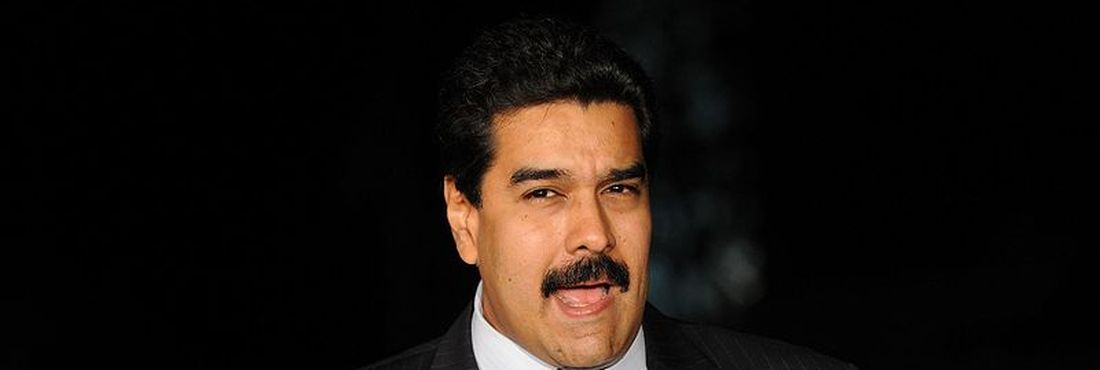 O presidente interino da Venezuela, Nicolás Maduro As novas eleições presidenciais devem ser marcadas para 30 dias após o empossamento de Maduro como presidente interino.