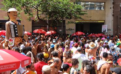 São Paulo (SP), 12/02/2024 - Desfile do bloco Forrozin Mariana Aydar na Consolação. Foto: Rovena Rosa/Agência Brasil