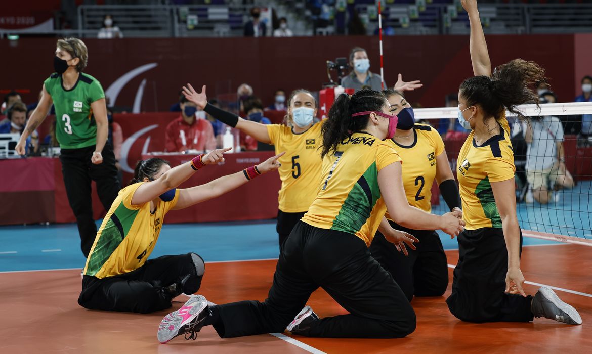 Brasil bate o Canadá  e conquista o bronze no vôlei sentado feminino na Tóquio 2020