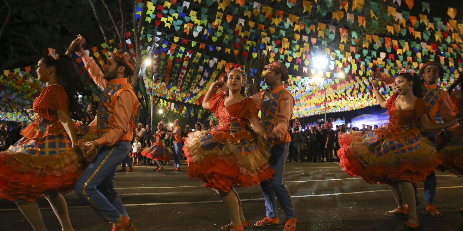 Festa popular preferida do brasileiro é a junina, e não o carnaval