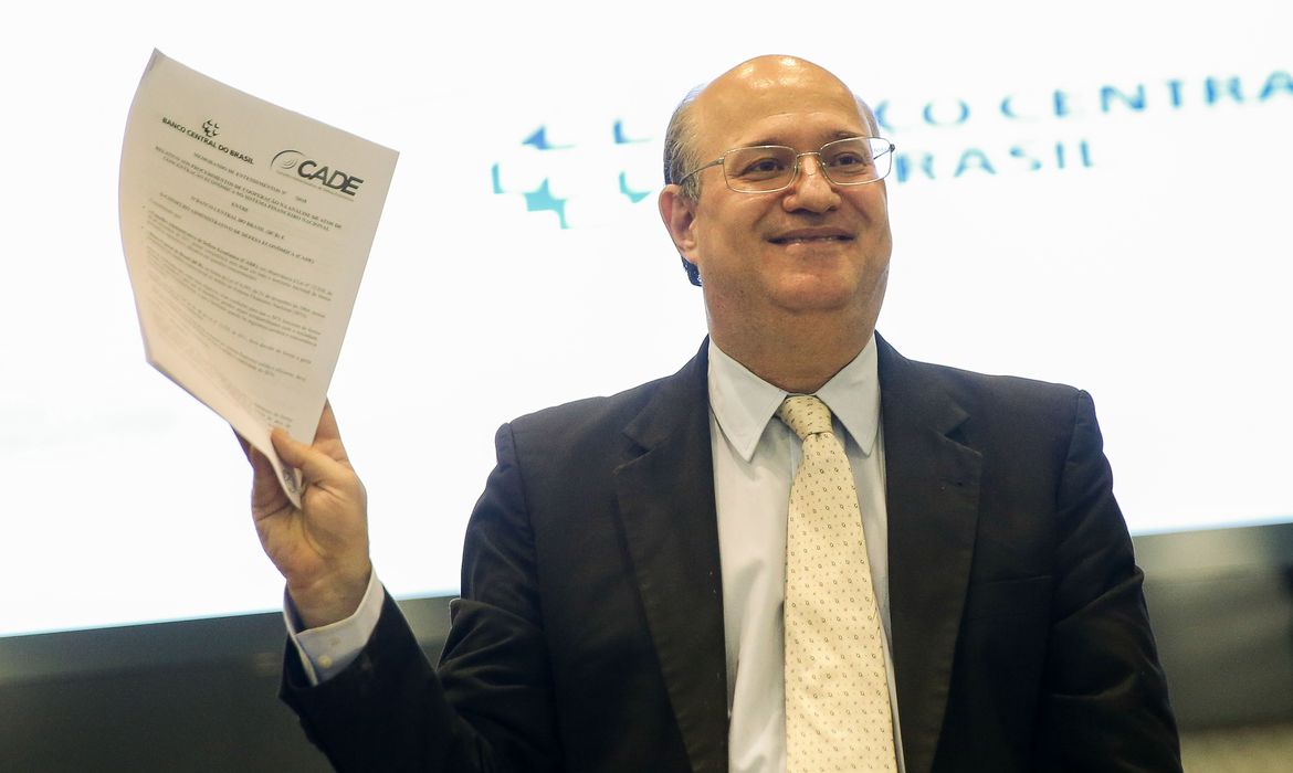 Brasília - O presidente do Banco Central, Illan Goldfajn, durante assinatura de memorando de entendimentos sobre procedimentos de cooperação nas análises de atos de concentração econômica no sistema financeiro nacional (Marcelo Camargo