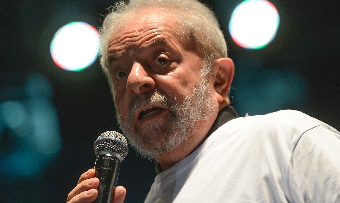 Rio de Janeiro - Ex-presidente Luiz Inácio Lula da Silva participa do lançamento da campanha Se é público é para todos, organizada pelo Comitê Nacional em Defesa das Empresas Públicas  (Fernando Frazão/Agência Brasil)