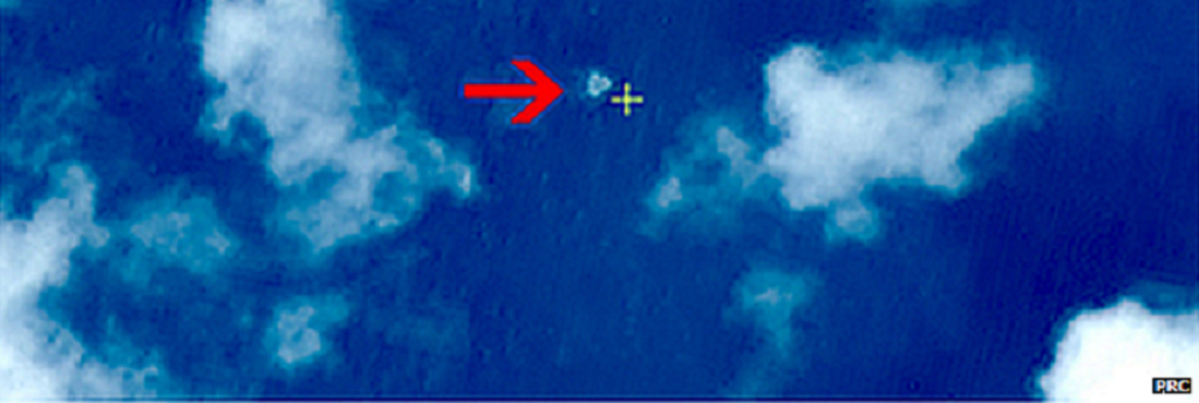 Imagens mostram o que parecem ser objetos flutuando no Mar do Sul da China