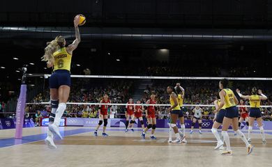 2024.08.01 - Jogos Olímpicos Paris 2024 - Vôlei feminino - Brasil enfrenta o Japão na segunda rodada da fase de grupos. Em destaque a atleta Thaisa. - Foto: Luiza Moraes/COB