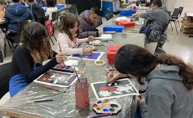 São Paulo (SP), 04/01/2025 - Aula de desenho e pintura no programa Fábrica da Culturas. Foto: Fábrica da Culturas/Divulgação
