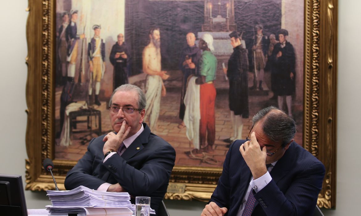 Brasília - O deputado Eduardo Cunha começou sua defesa, na Comissão de Constituição e Justiça da Câmara, dizendo que o processo de cassação contra ele teve motivação política (Fabio Rodrigues Pozzebom/Agência Brasil)