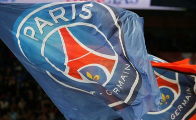 Bandeiras do Paris St Germain em jogo contra Caen
 12/8/2018      Reuters/Regis Duvignau/Proibida reprodução