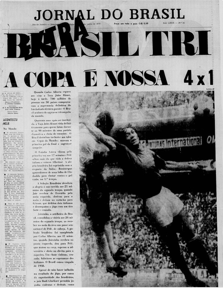 Seleção brasileira vence seleção italiana na Copa do Mundo de 1970.