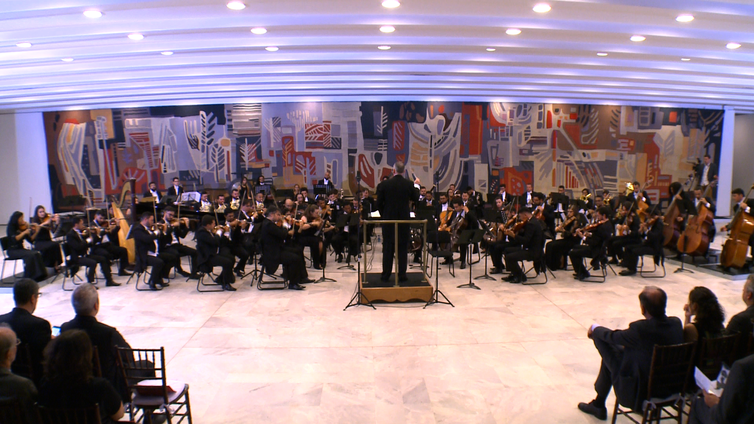 Orquestra Filarmônica de Goiás executa obras dos compositores brasileiros Edino Krieger e Cláudio Santoro