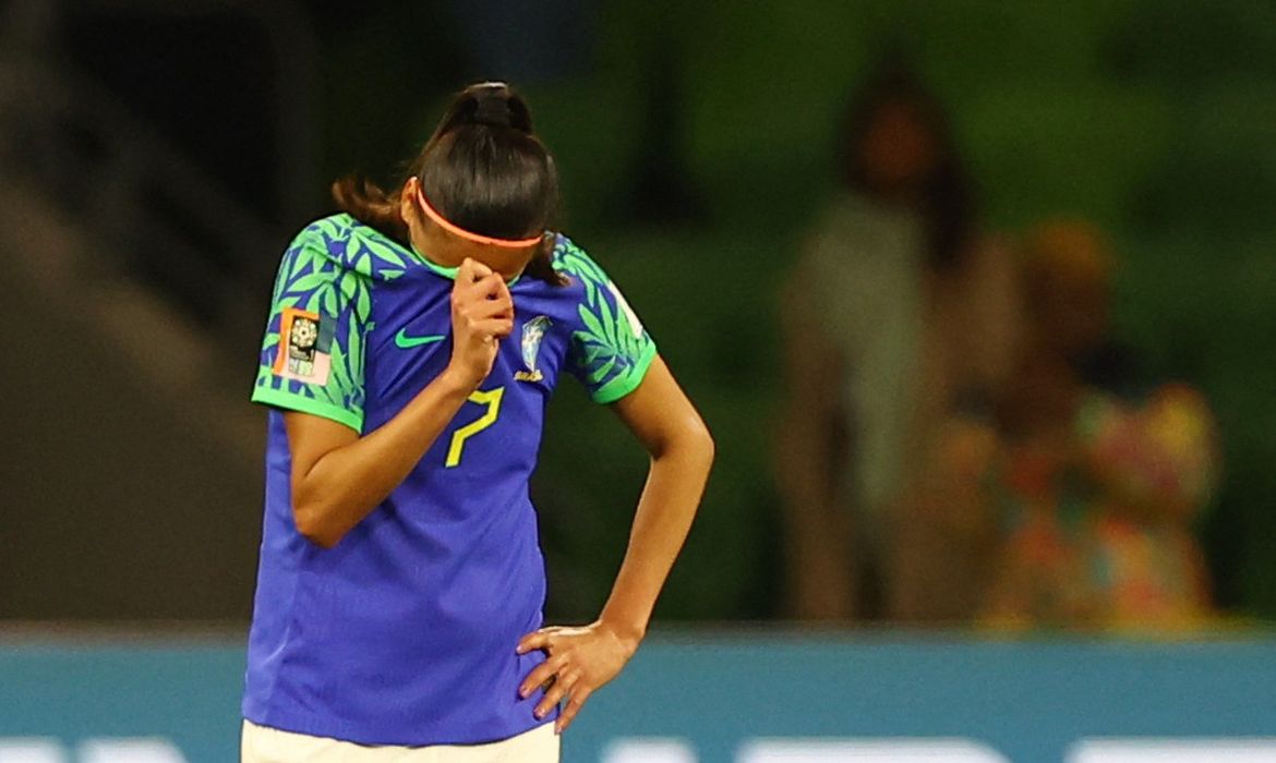 Andressa Alves diz que Brasil vai ter de jogar tudo contra a Jamaica