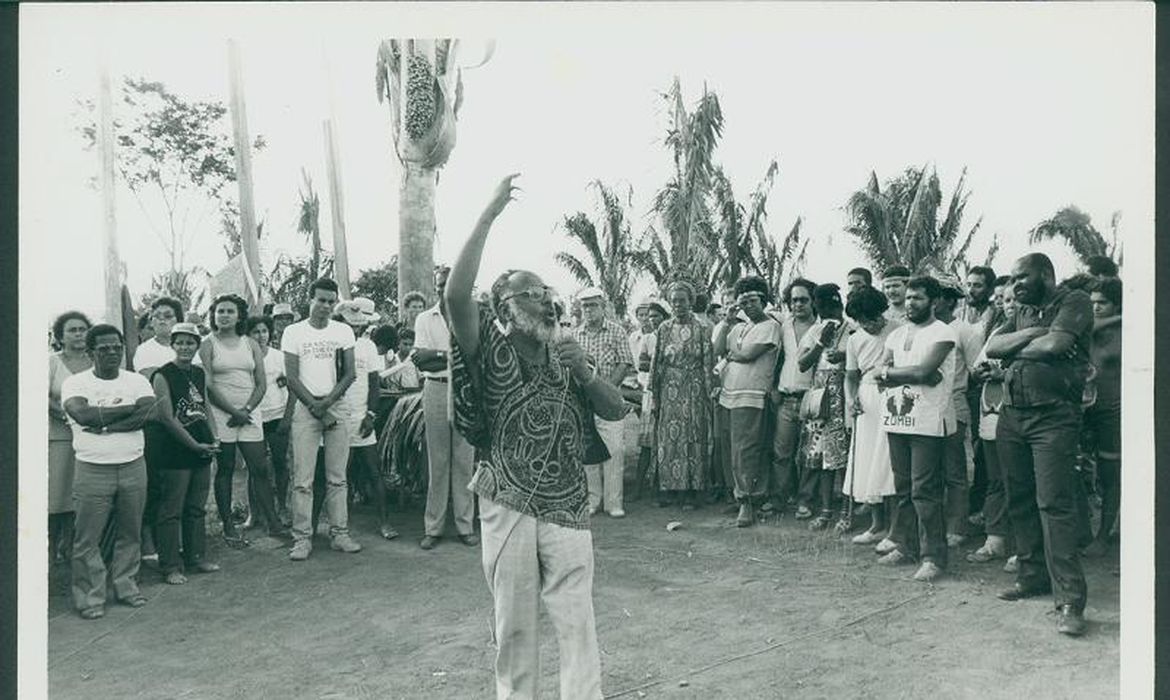 Abdias Nascimento na Serra da Barriga  em Alagoas no ano de 1983
