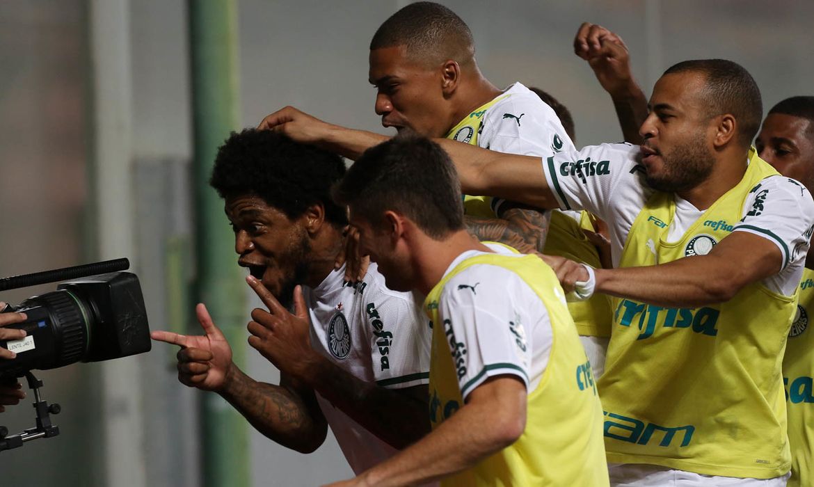 Palmeiras bate América Mg por 2 a 0 e vai à final da Copa do Brasil