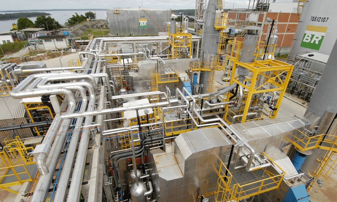 Cade aprova venda de oito refinarias pela Petrobras | Agência Brasil