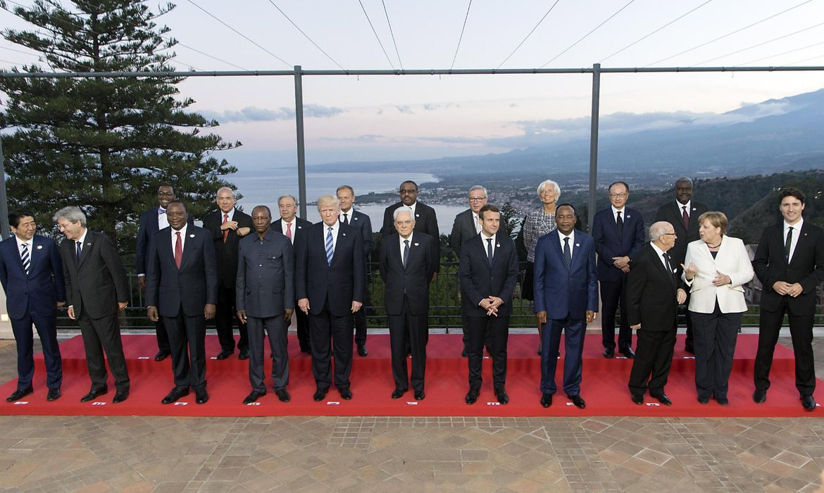 Reunidos na Itália, os membros do G7 - Reino Unido, Estados Unidos, Canadá, Japão, Itália, Alemanha e França - discutiram vários temas mundiais