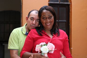 Rovena Rosa/Agência Brasil O casal José Antonio de Souza Caetano, 60 anos, e Cláudia Damascena Santos, 46 anos, oficializará a união no casamento coletivo realizado no Ginásio Ibirapuera pela Secretaria da Justiça e Cidadania no dia dos namorados.