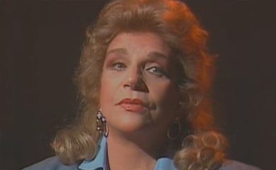 Tônia Carrero durante a entrevista ao programa Advogado do diabo, exibido em 1986 pela antiga TVE-RJ