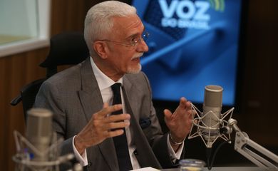 O Coordenador do Grupo de Trabalho do Bicentenário da Independência Embaixador George Monteiro, Prata é o entrevistado no programa A Voz do Brasil.