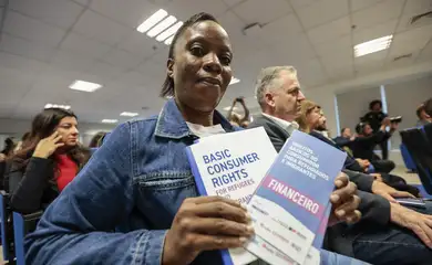 São Paulo (SP), 23/06/2025 -Procon-SP lança uma cartilha e um conjunto de folders sobre direitos básicos do consumidor, desenvolvidos especialmente para refugiados e migrantes que se encontram no Brasil. Tshegofatso Sarah Moeng . Botswana Africa.
Foto: Paulo Pinto/Agência Brasil