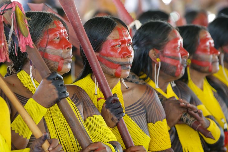 Brasília, DF 11/09/2023  III Marcha das Mulheres Indígenas, que ocorre no Complexo Cultural Funarte.  O tema do evento é “Mulheres Biomas em Defesa da Biodiversidade pelas Raízes Ancestrais”.  Foto: Fabio Rodrigues-Pozzebom/ Agência Brasil