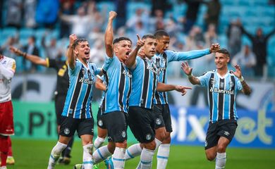 Grêmio vence Tombense por 3 a 0 - série B - em 16/07/2022 - Diego Souza