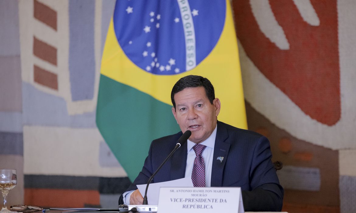 O Vice-Presidente da República, Hamilton Mourão, coordena a 2ª Reunião do Conselho Nacional da Amazônia Legal (CNAL).