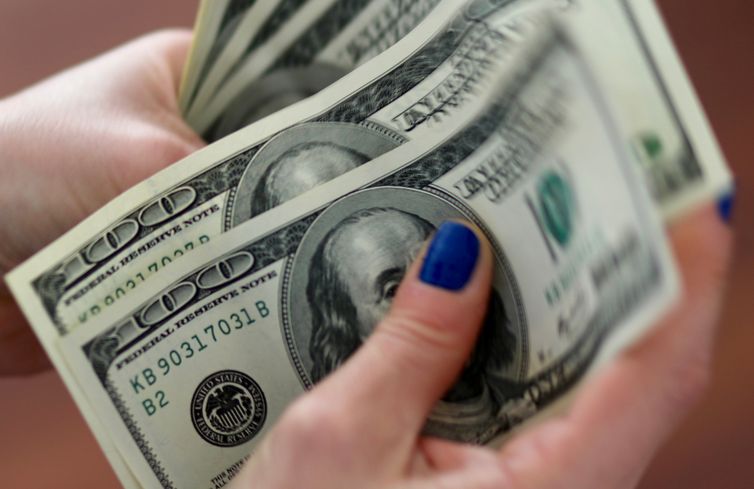Reuters/Direitos Reservados dólar, dinheiro