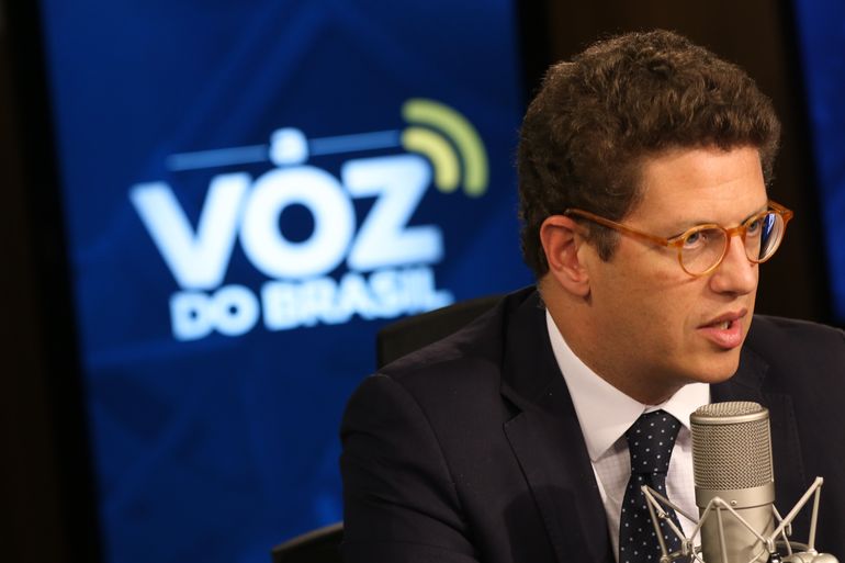 O ministro do Meio Ambiente, Ricardo Salles, participa do programa A Voz do Brasil
