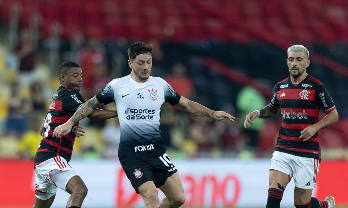 Corinthians e Flamengo se enfrentam em semifinal da Copa do Brasil