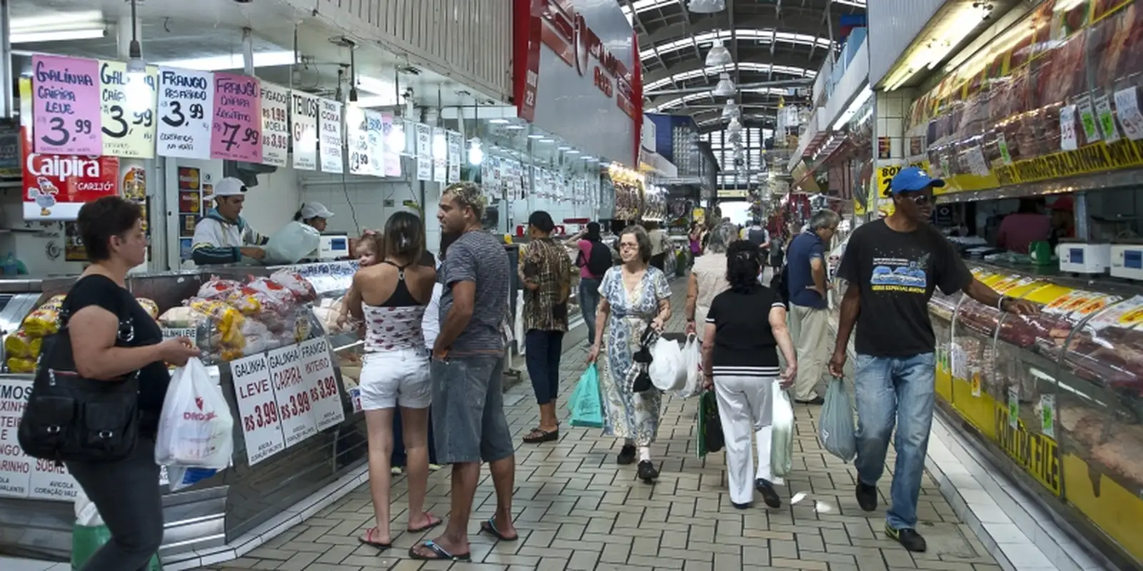 Intenção de Consumo das Famílias cresce 2,1% em outubro