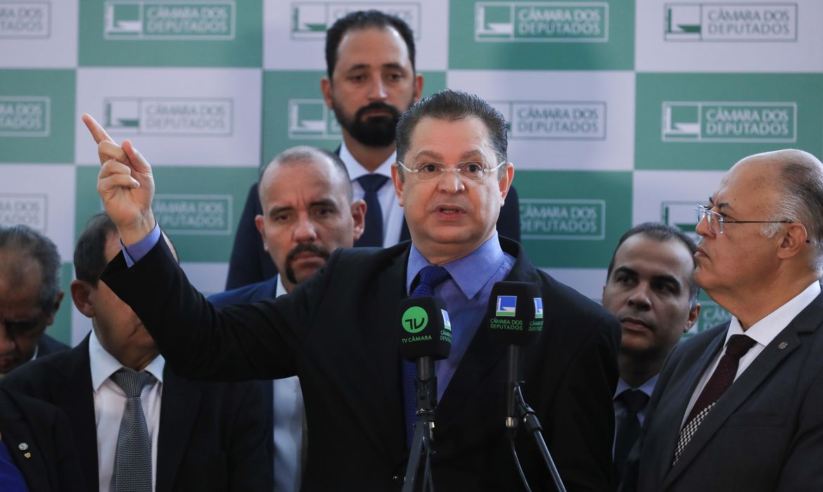 Brasília (DF) 19/06/2024 Deputado Sóstenes Cavalcante autor do Projeto de lei que equipara o aborto a homicídio durante coletiva com a bancada evangélica da Câmara. Obs: O presidente da Câmara dos Deputados, Arthur Lira mandou acabar a entrevista. Foto Lula Marques/ Agência Brasil
