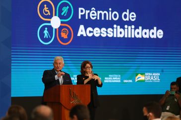 O ministro da Ciência, Tecnologia e Inovações, Marcos Pontes, participa de solenidade comemorativa ao Dia Internacional dos Direitos das Pessoas com Deficiência