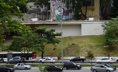 São Paulo - Grafites apagados pela gestão de João Doria na Avenida 23