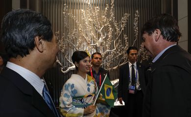 Presidente da República, Jair Bolsonaro, durante chegada ao hotel St. Regis, em Osaka.
