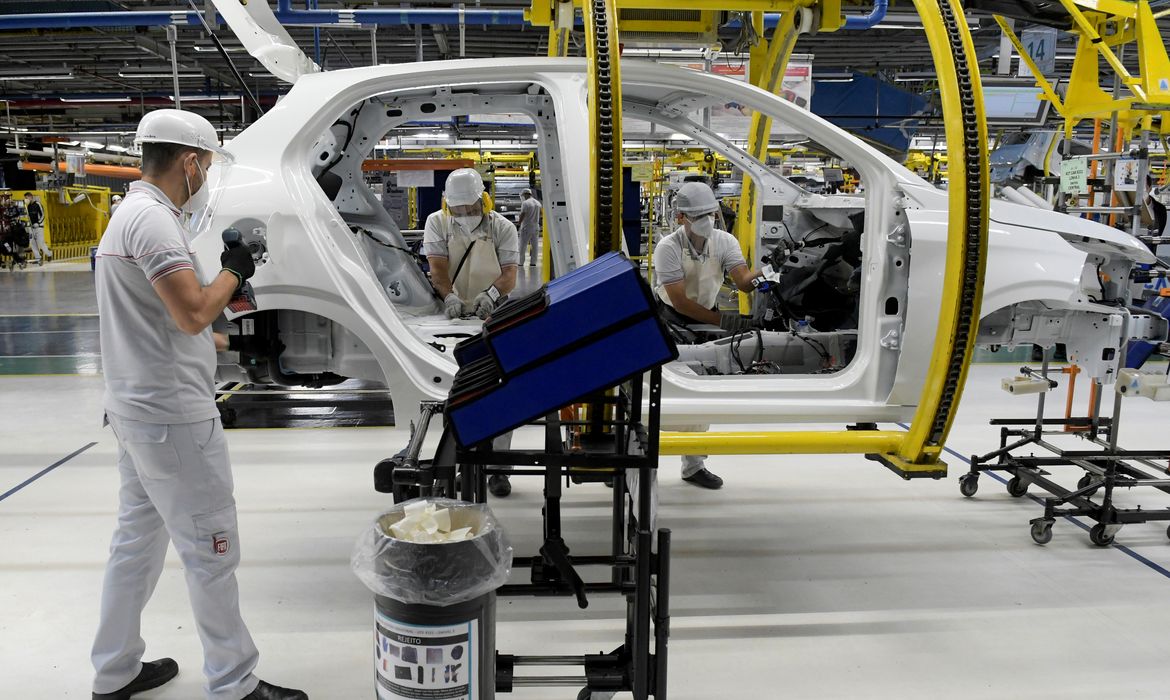 Produção industrial cresce 1,1% em setembro, revela IBGE Produção industrial cresce 1,1% em setembro, revela IBGE