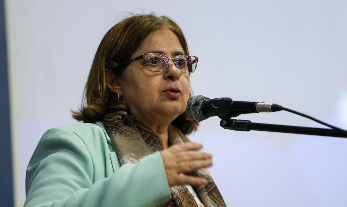 Brasília, DF 19/03/2024 A Ministra das Mulheres, Cida Gonçalves, durante o lançamento do Plano de Ação do Pacto Nacional de Prevenção aos Feminicídios e Programa Asas pro Futuro no  evento Março das Mulheres: O #BrasilporElas no enfrentamento à misoginia e na promoção da igualdade. Foto: Fabio Rodrigues-Pozzebom/ Agência Brasil