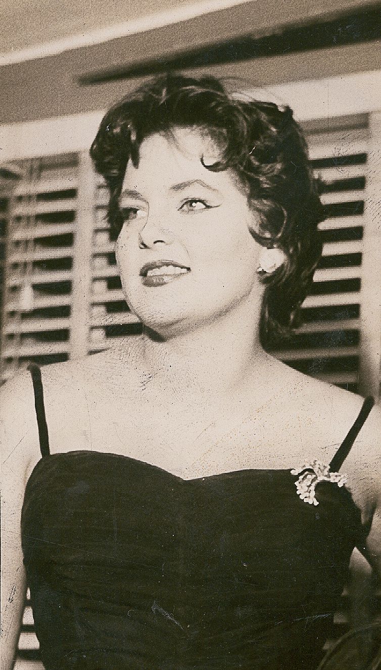 A cantora Maysa em 1956. Arquivo Nacional. Fundo Correio da Manhã.