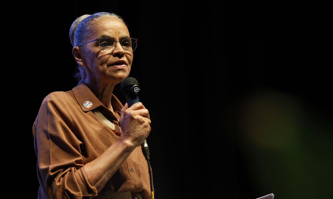 Rio de Janeiro (RJ), 20/08/2024 - A ministra do Meio Ambiente e Mudança do Clima, Marina Silva, participa do Encontro preparatório da Cúpula Social do G20, na Fundição Progresso, Lapa, região central do Rio de Janeiro. Foto: Tânia Rêgo/Agência Brasil